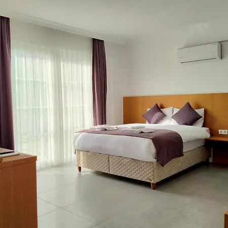 酒店 Adahan Family Gocek 3*